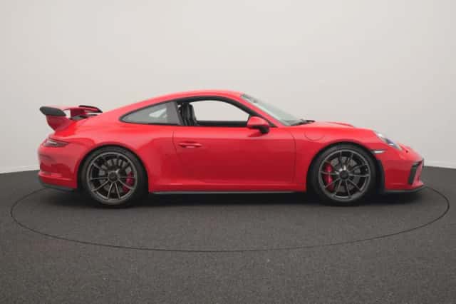Porsche 911 (2018) thumbnail 6