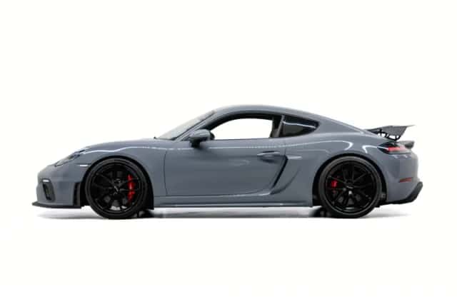 Porsche 718 (2023) thumbnail 2