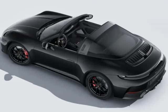 Porsche 911 (2024) thumbnail 6