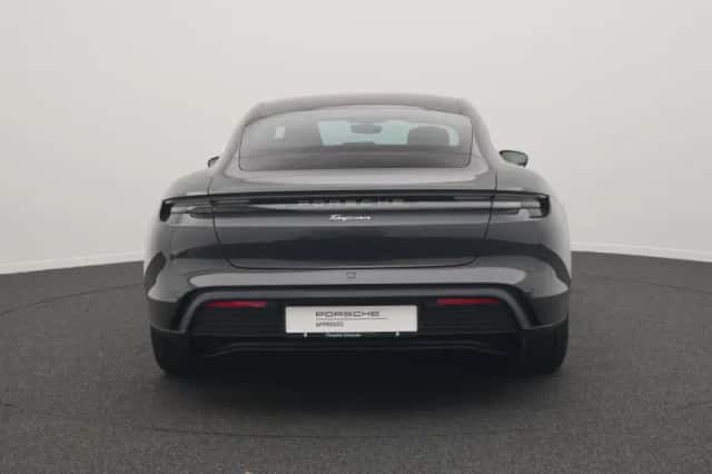 Porsche Taycan (2024) thumbnail 4