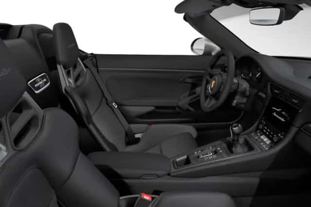 Porsche 911 (2019) thumbnail 5