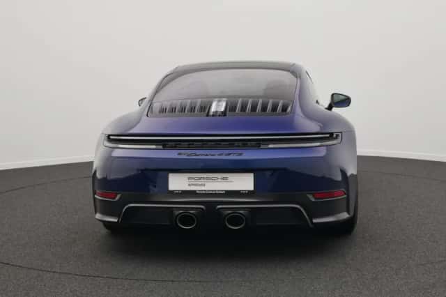 Porsche 911 (2025) thumbnail 4