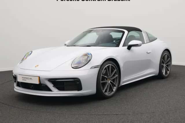 Porsche 911 (2024) thumbnail 1