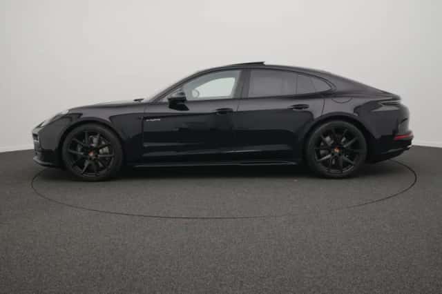 Porsche Panamera (2026) thumbnail 1