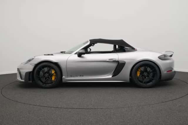 Porsche 718 (2026) thumbnail 2