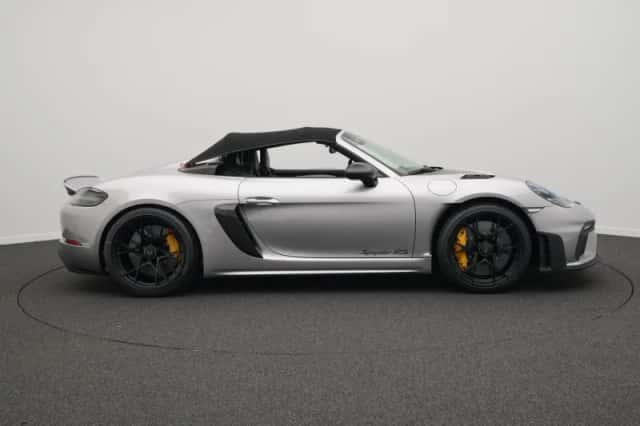 Porsche 718 (2026) thumbnail 6