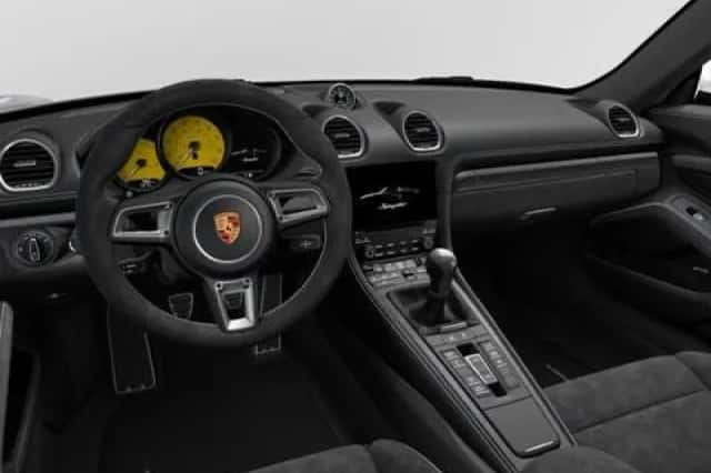 Porsche 718 (2019) thumbnail 4