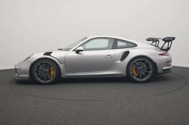 Porsche 911 (2017) thumbnail 2