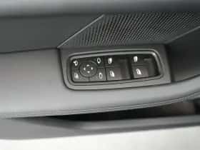 Porsche Taycan (2025) thumbnail 14