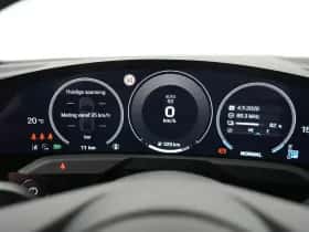 Porsche Taycan (2025) thumbnail 18