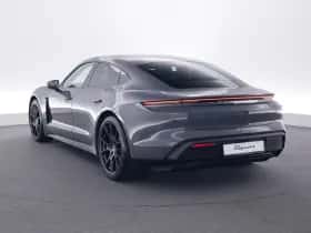 Porsche Taycan (2025) thumbnail 3