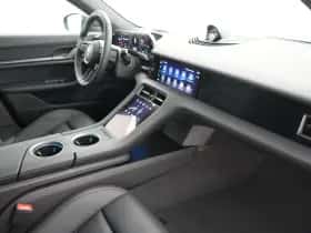 Porsche Taycan (2025) thumbnail 30