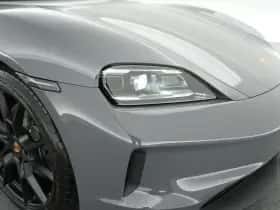 Porsche Taycan (2025) thumbnail 34