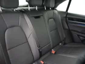 Porsche Macan (2026) thumbnail 30