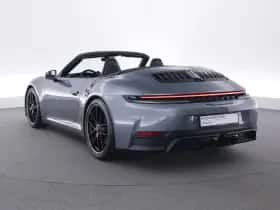 Porsche 911 (2025) thumbnail 3