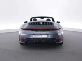 Porsche 911 (2025) thumbnail 4