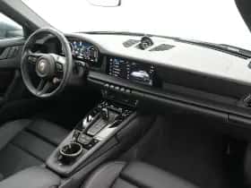 Porsche 911 (2025) thumbnail 36