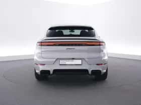 Porsche Cayenne (2026) thumbnail 4