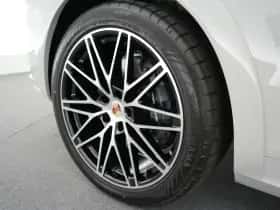 Porsche Cayenne (2026) thumbnail 40