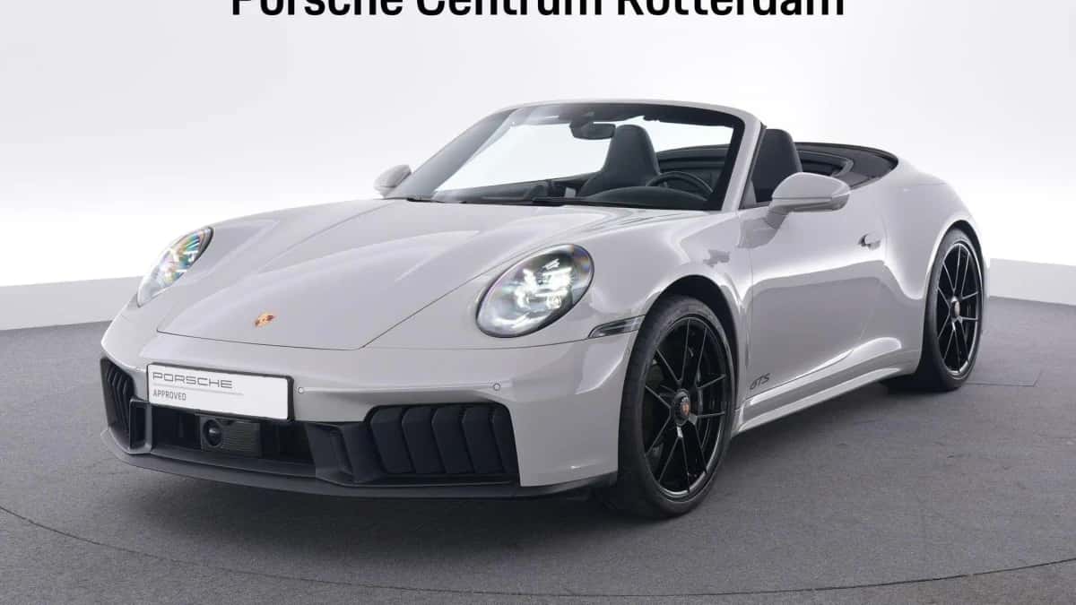 Porsche 911 (2025) — foto 1