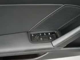 Porsche 911 (2025) thumbnail 14