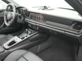 Porsche 911 (2025) thumbnail 29