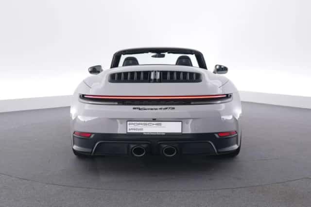 Porsche 911 (2025) thumbnail 4