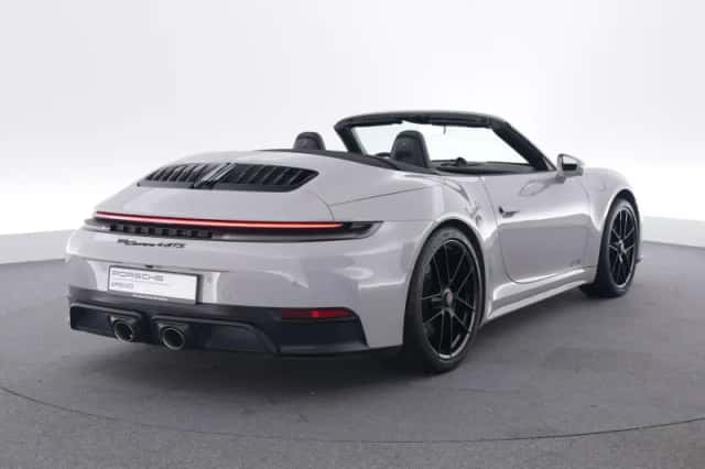 Porsche 911 (2025) thumbnail 5