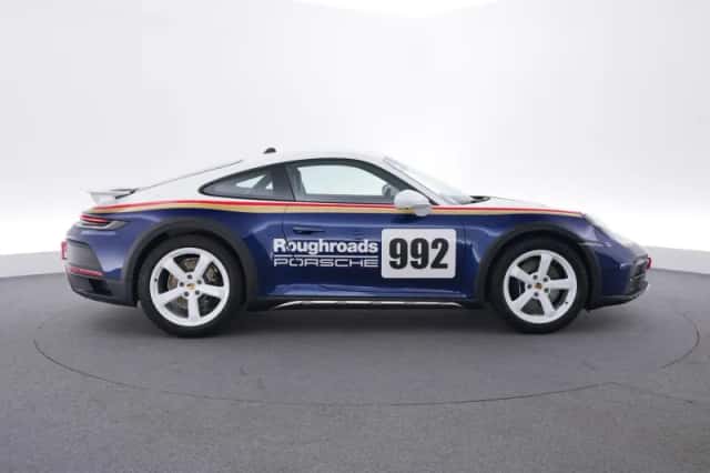 Porsche 911 (2023) thumbnail 6