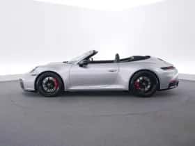 Porsche 911 (2026) thumbnail 2