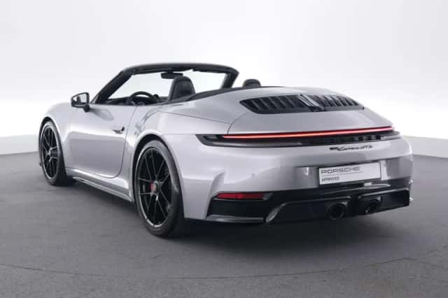 Porsche 911 (2026) thumbnail 3