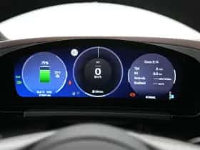 Porsche Macan (2024) thumbnail 24