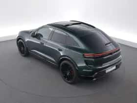 Porsche Macan (2024) thumbnail 10