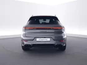 Porsche Cayenne (2025) thumbnail 4