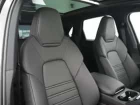 Porsche Cayenne (2025) thumbnail 37