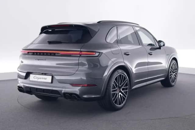 Porsche Cayenne (2025) thumbnail 5