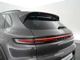 Porsche Cayenne (2025) thumbnail 43