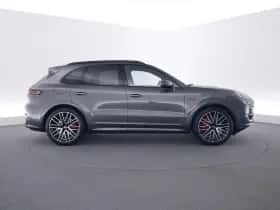 Porsche Cayenne (2025) thumbnail 6