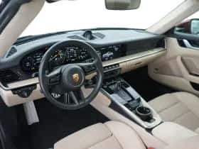 Porsche 911 (2021) thumbnail 12