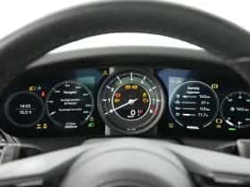 Porsche 911 (2021) thumbnail 24