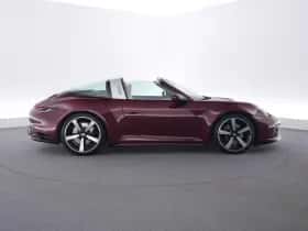 Porsche 911 (2021) thumbnail 6