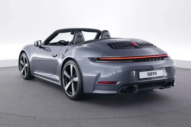 Porsche 911 (2026) thumbnail 3