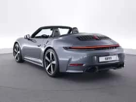 Porsche 911 (2026) thumbnail 3