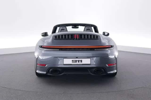Porsche 911 (2026) thumbnail 4