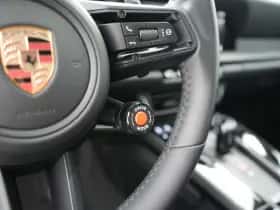 Porsche 911 (2025) thumbnail 24