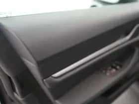 Porsche Taycan (2025) thumbnail 13