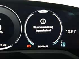 Porsche Taycan (2025) thumbnail 24