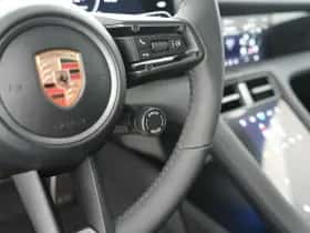 Porsche Taycan (2025) thumbnail 26