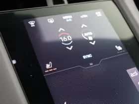 Porsche Taycan (2025) thumbnail 28