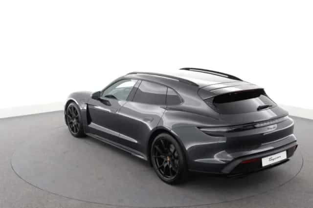 Porsche Taycan (2025) thumbnail 4